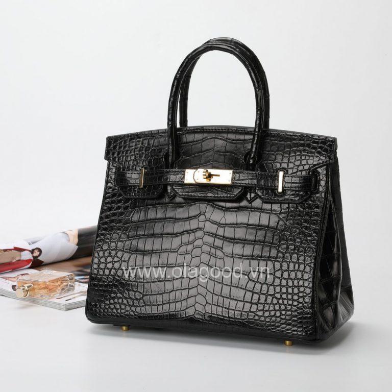 cách vệ sinh túi da bị mốc