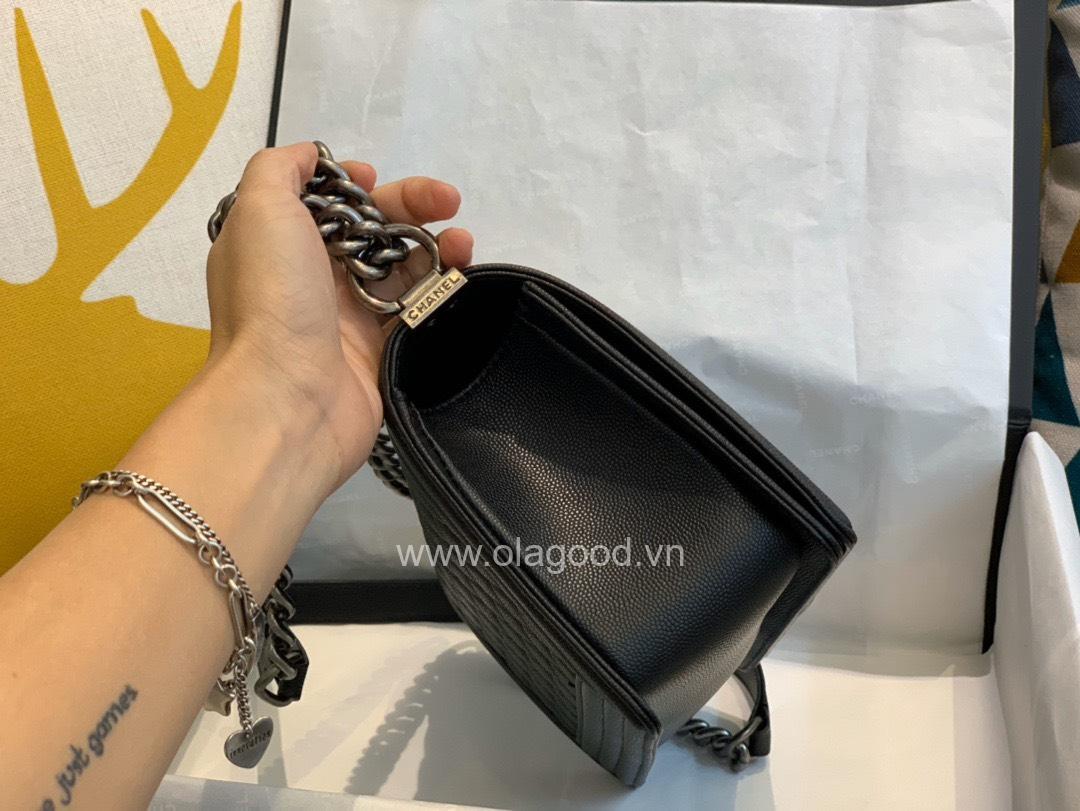 Chanel Boy size 25 màu đen khóa bạc cổ - CNB028 - Hình ảnh 6