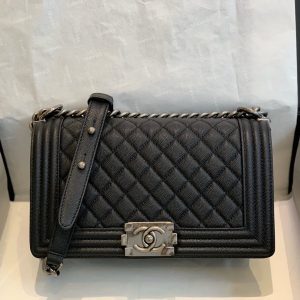 Chanel Boy size 25 màu đen khóa bạc cổ - CNB028