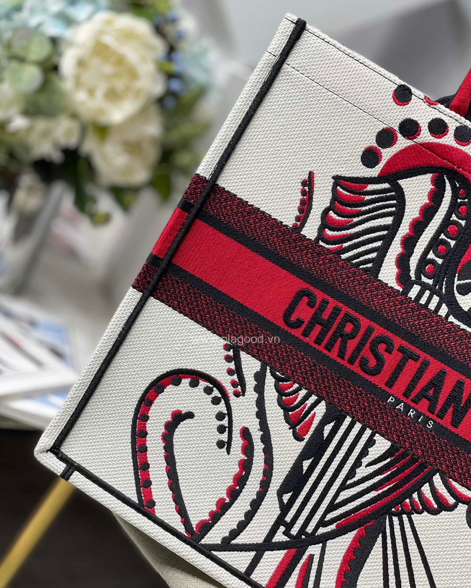 Túi Medium Dior Book Tote Latte Multicolor Cupidon Embroidery- DOBT022 - Hình ảnh 6