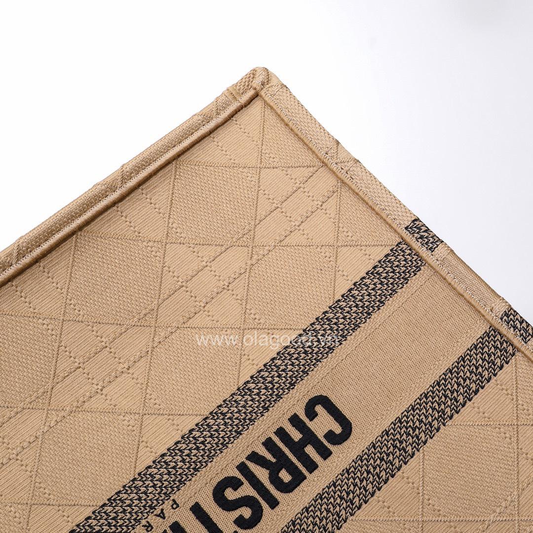 Túi Xách Medium Dior Book Tote – DOBT0211 - Hình ảnh 9