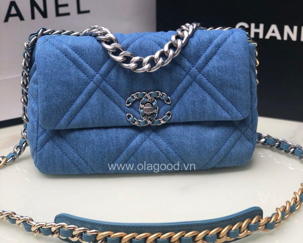 Bất chấp ảnh hưởng của đại dịch Covid-19, túi Chanel vẫn bán chạy