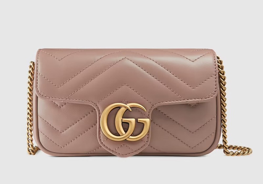 GG Marmont Matelassé Leather Super Mini Bag đang được bán với giá 990 USD