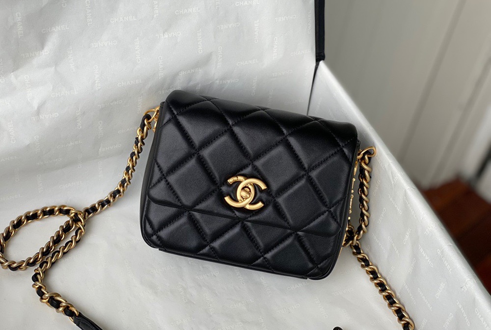 Hỏi đáp: Túi xách Chanel chính hãng giá bao nhiêu (giá túi xách Chanel)?